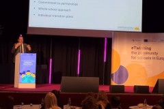 SnapInsta.to_571300906_1228435695990016_940079769813790720_n