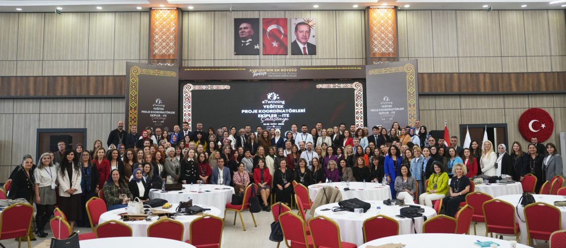 etwinning-yegitek-proje-koordinatorleri-ekipler-ve-ite-calistayi-gaziantepte-gerceklesti